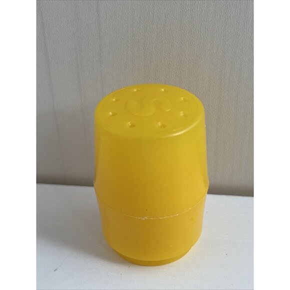 Vintage Fisher Price Fun with Food Salt & Pepper Shakers Set Pretend Play - Picture 4 of 7